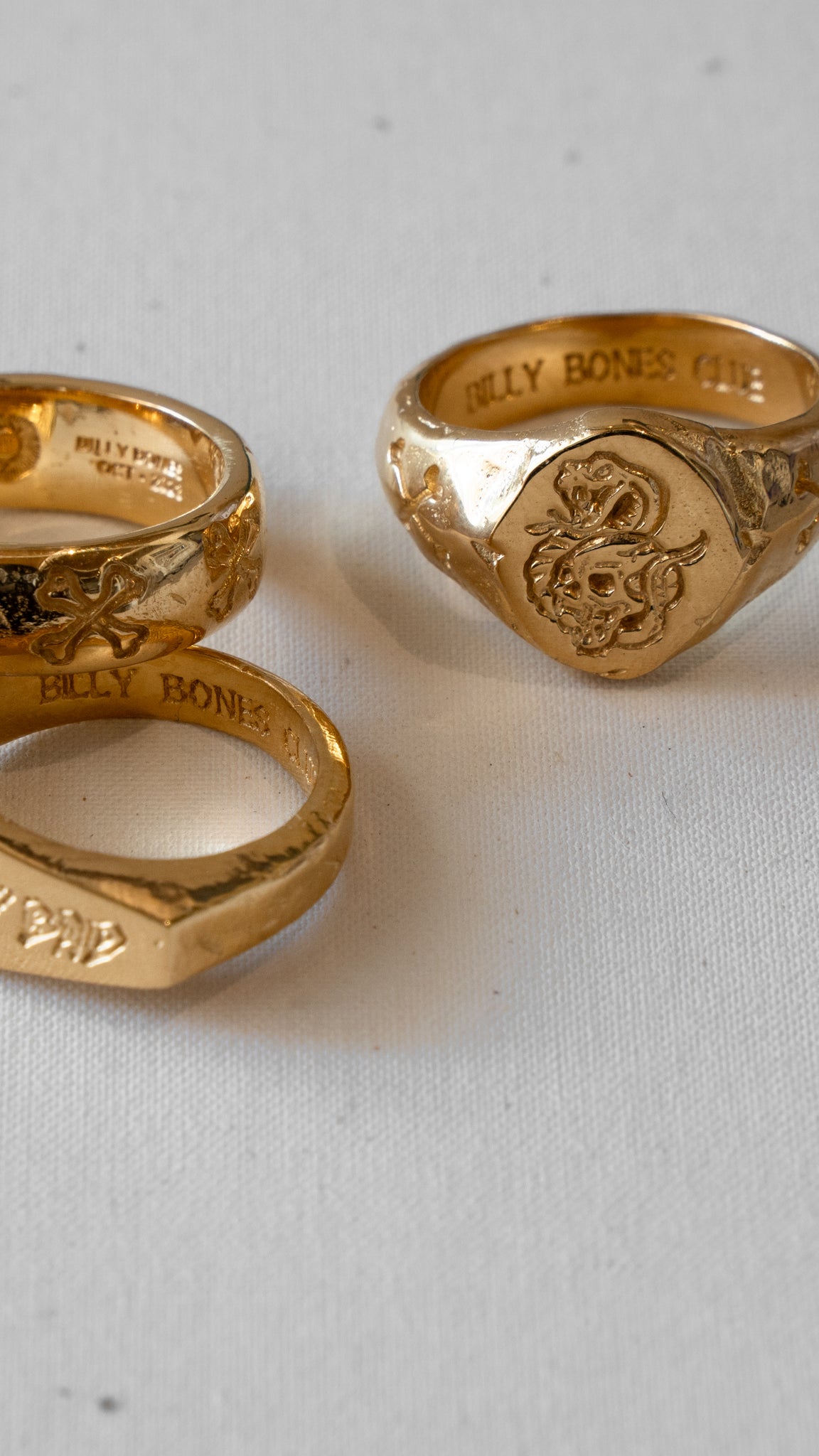 Merchants x Bones Skull Signet Ring - Gold